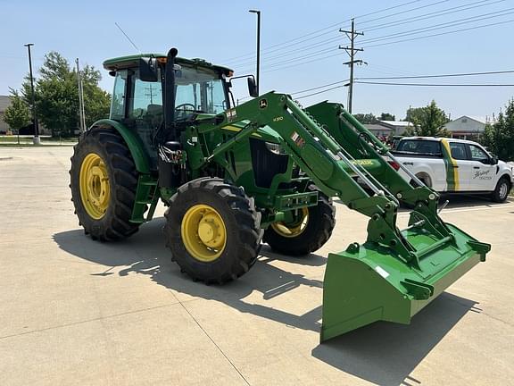 Image of John Deere 6105E equipment image 3