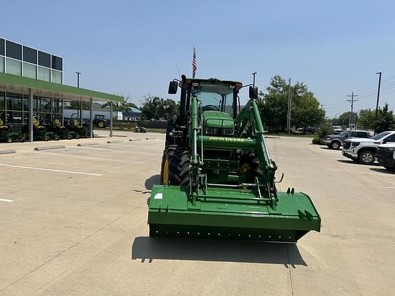 Image of John Deere 6105E equipment image 2