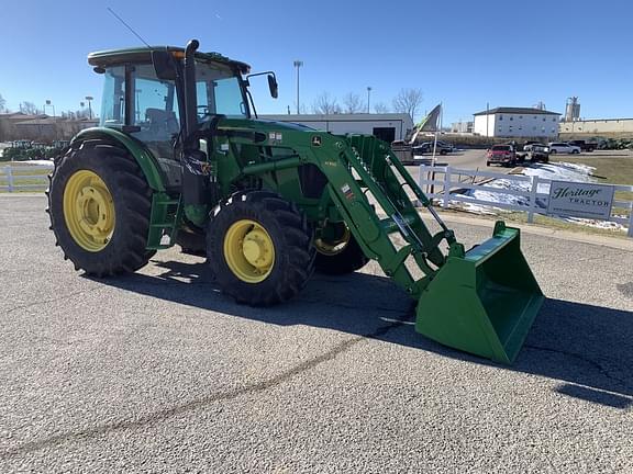 Image of John Deere 6105E equipment image 1