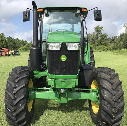 Image of John Deere 6105E equipment image 2