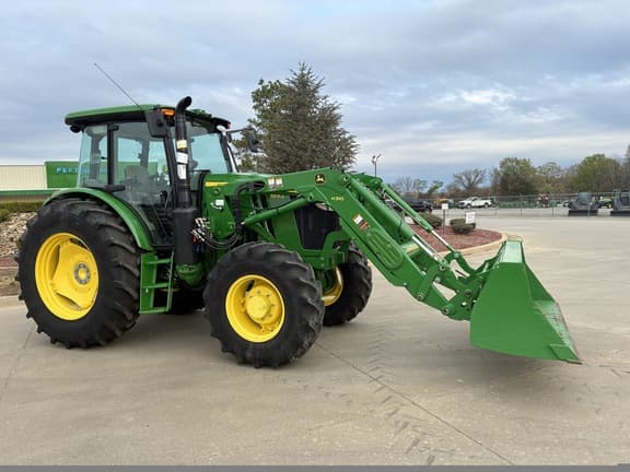 Image of John Deere 6105E equipment image 3