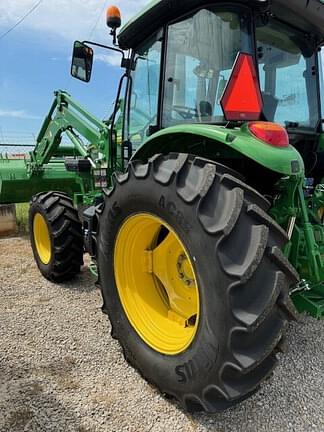 Image of John Deere 6105E equipment image 2