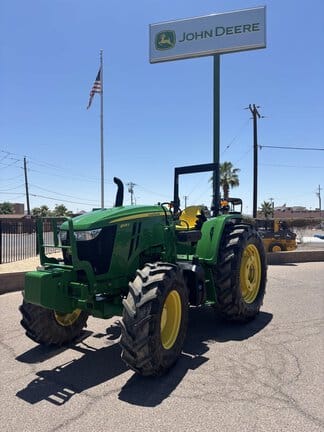 Main image John Deere 6105E