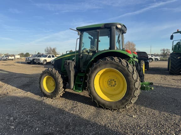 Image of John Deere 6110M equipment image 1