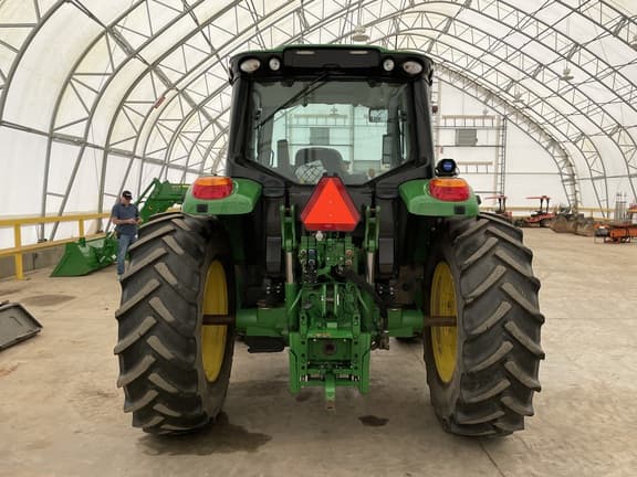 Image of John Deere 6110M equipment image 3