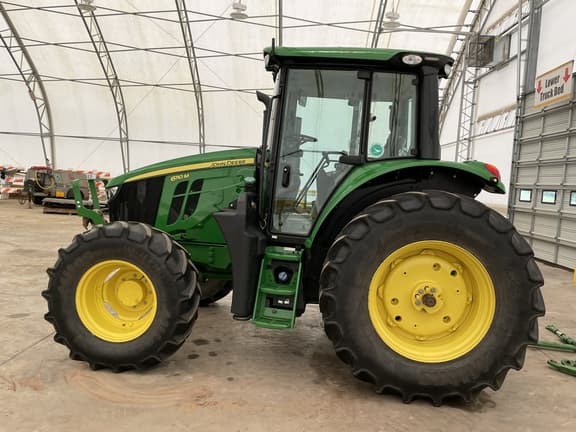 Image of John Deere 6110M equipment image 1
