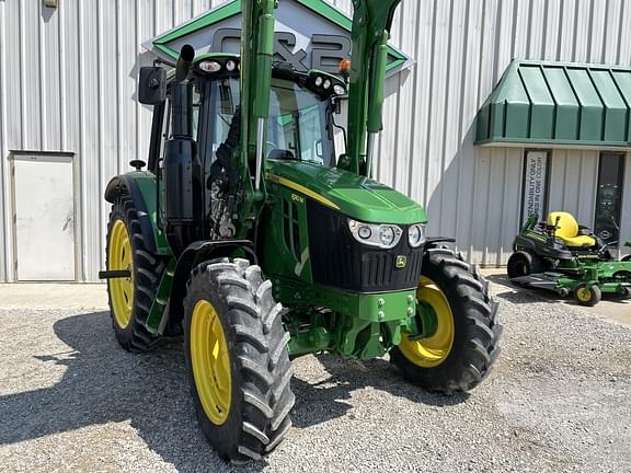 Image of John Deere 6110M equipment image 2