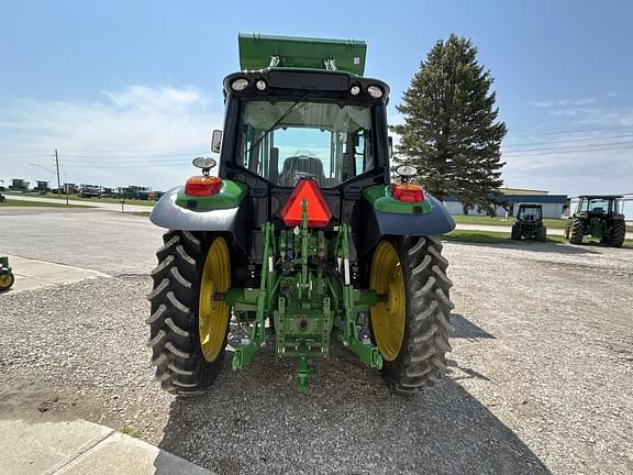 Image of John Deere 6110M equipment image 4