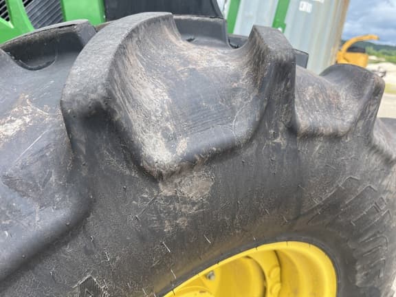 Image of John Deere 6110M equipment image 2