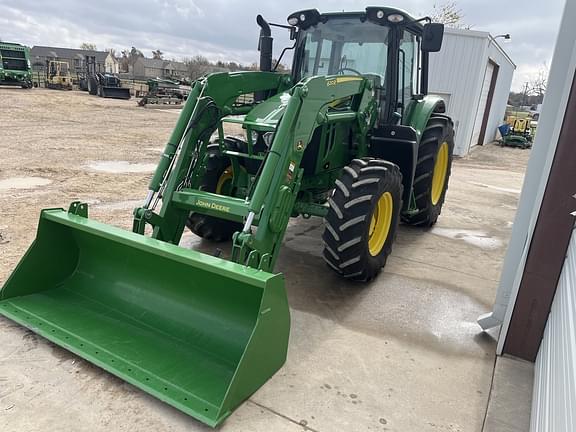 Image of John Deere 6110M equipment image 3