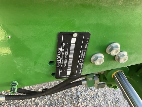 Image of John Deere 6110M equipment image 1