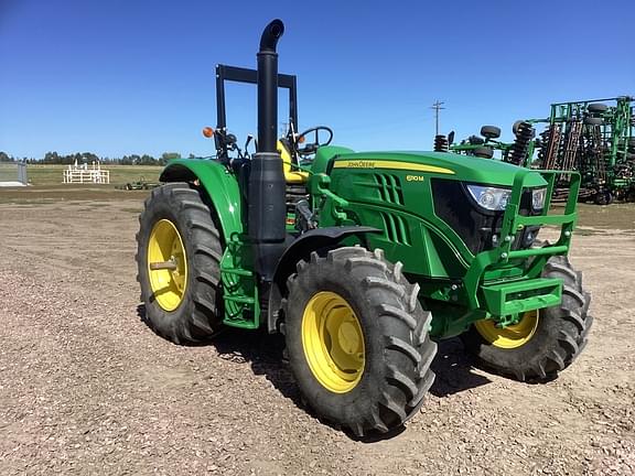 Image of John Deere 6110M equipment image 2