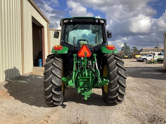 Image of John Deere 6110M equipment image 3