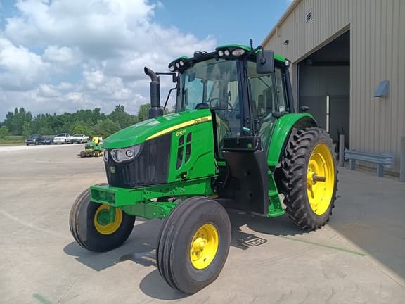 Image of John Deere 6110M equipment image 2