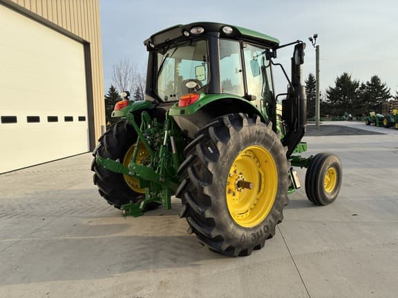 Image of John Deere 6110M equipment image 1