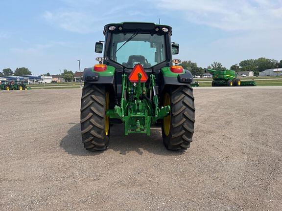 Image of John Deere 6110M equipment image 3