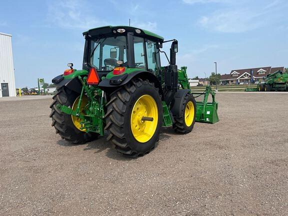 Image of John Deere 6110M equipment image 4