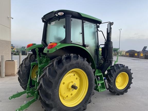 Image of John Deere 6110M equipment image 2