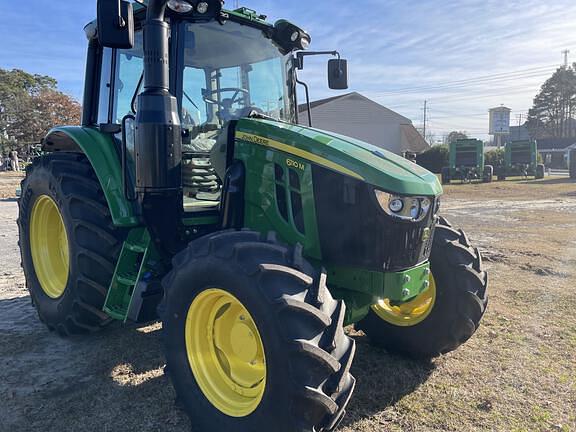 Image of John Deere 6110M equipment image 2