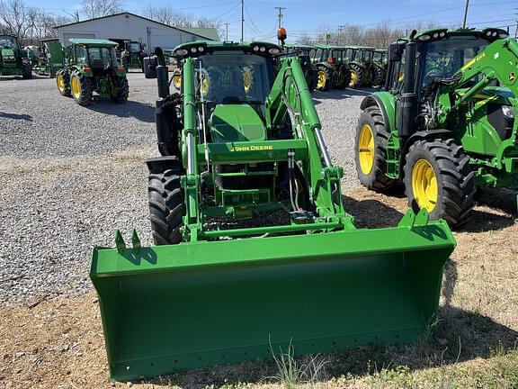 Image of John Deere 6110M equipment image 2