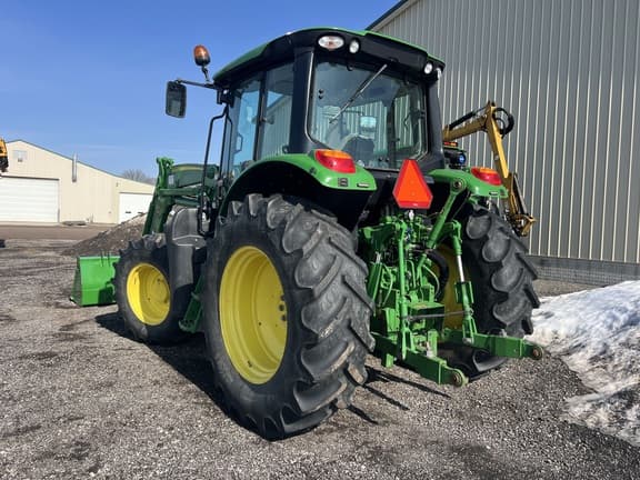Image of John Deere 6110M equipment image 3
