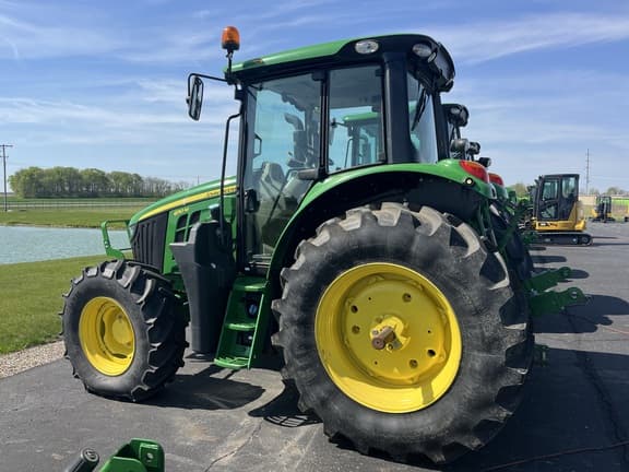 Image of John Deere 6110M equipment image 1