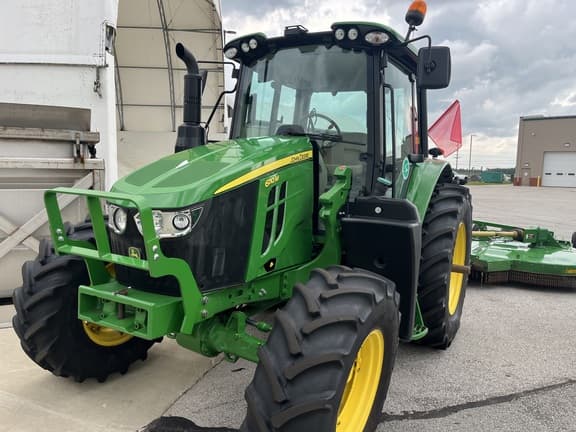 Image of John Deere 6110M equipment image 3