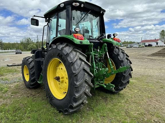 Image of John Deere 6110M equipment image 3