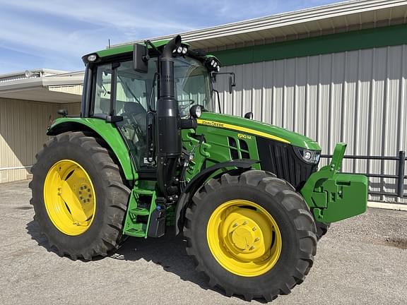 Image of John Deere 6110M equipment image 1