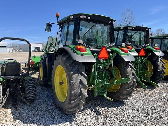 Image of John Deere 6110M equipment image 4