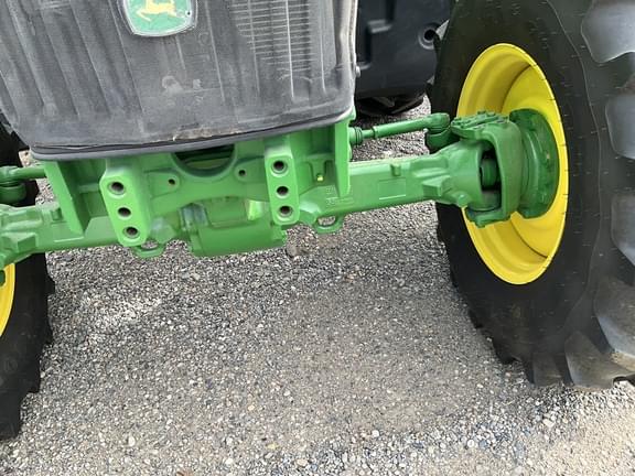 Image of John Deere 6110M equipment image 3