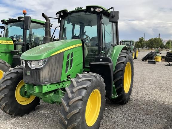 Image of John Deere 6110M equipment image 4