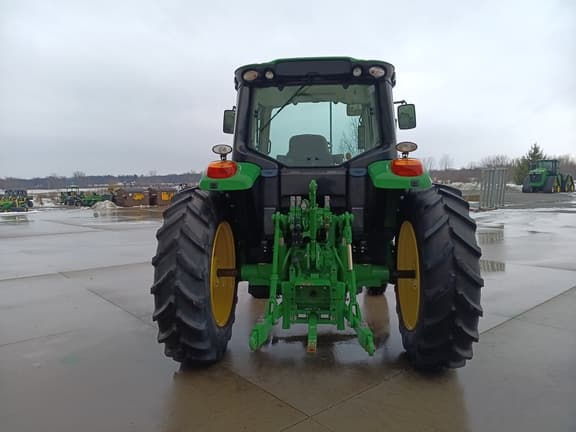 Image of John Deere 6110M equipment image 3