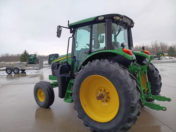 Image of John Deere 6110M equipment image 4