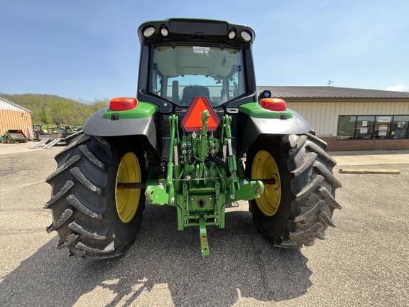 Image of John Deere 6110M equipment image 3