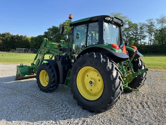 Image of John Deere 6110M equipment image 2