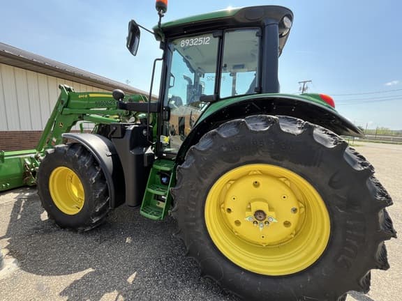 Image of John Deere 6110M equipment image 2