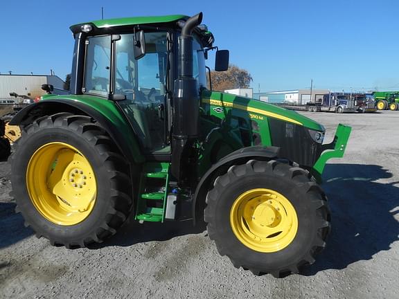 Image of John Deere 6110M equipment image 2