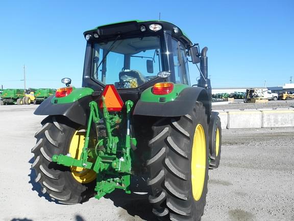 Image of John Deere 6110M equipment image 4