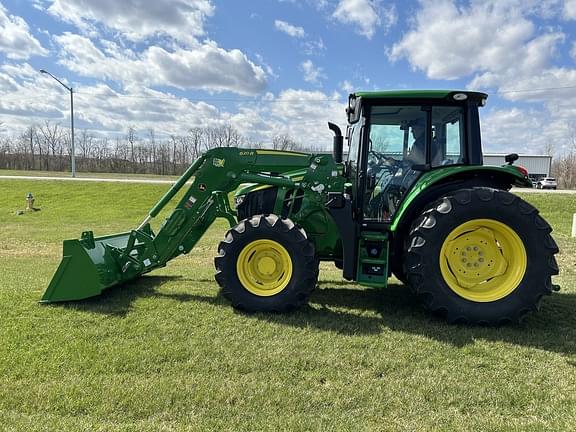 Image of John Deere 6110M equipment image 1