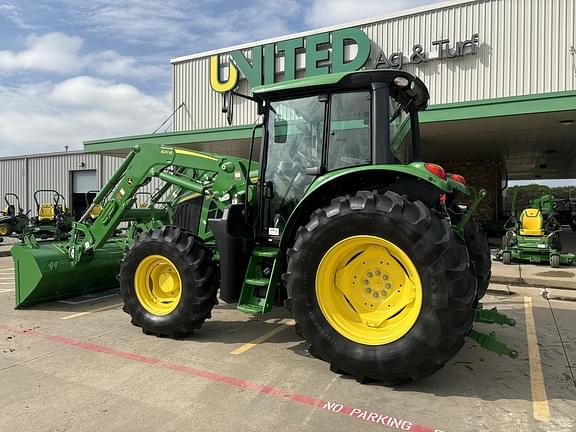 Image of John Deere 6110M equipment image 3