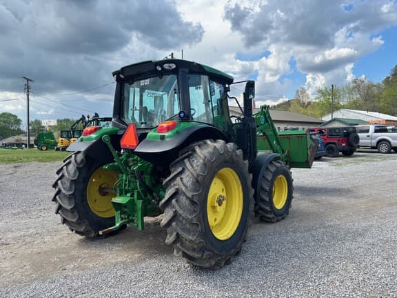 Image of John Deere 6110M equipment image 2