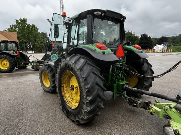 Image of John Deere 6110M equipment image 2