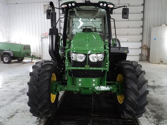 Image of John Deere 6110M equipment image 4