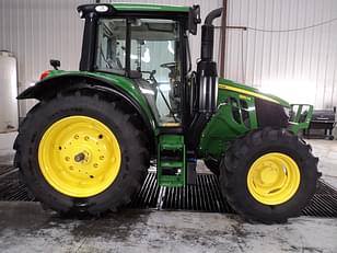 Main image John Deere 6110M 3