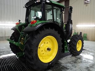 Main image John Deere 6110M 4