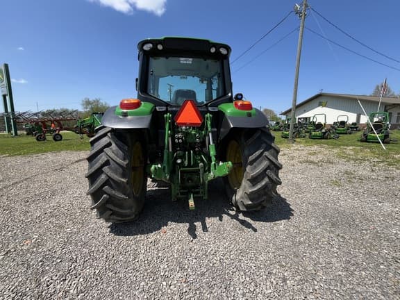 Image of John Deere 6110M equipment image 3