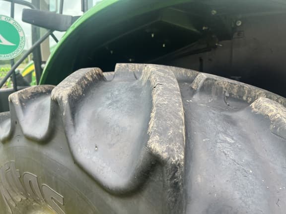 Image of John Deere 6110M equipment image 2