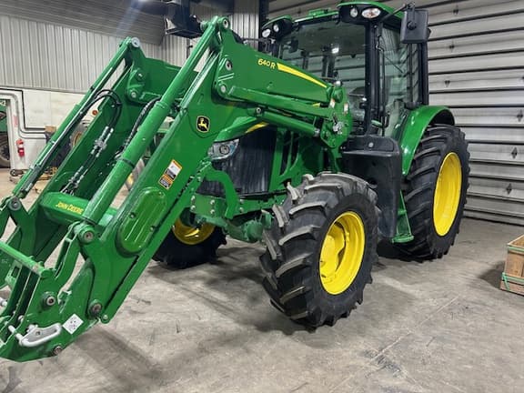 Image of John Deere 6110M equipment image 2