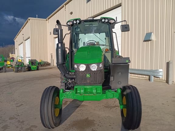 Image of John Deere 6110M equipment image 1
